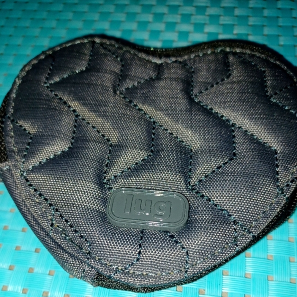 Lug Heart-Shaped Quilted Pouch New